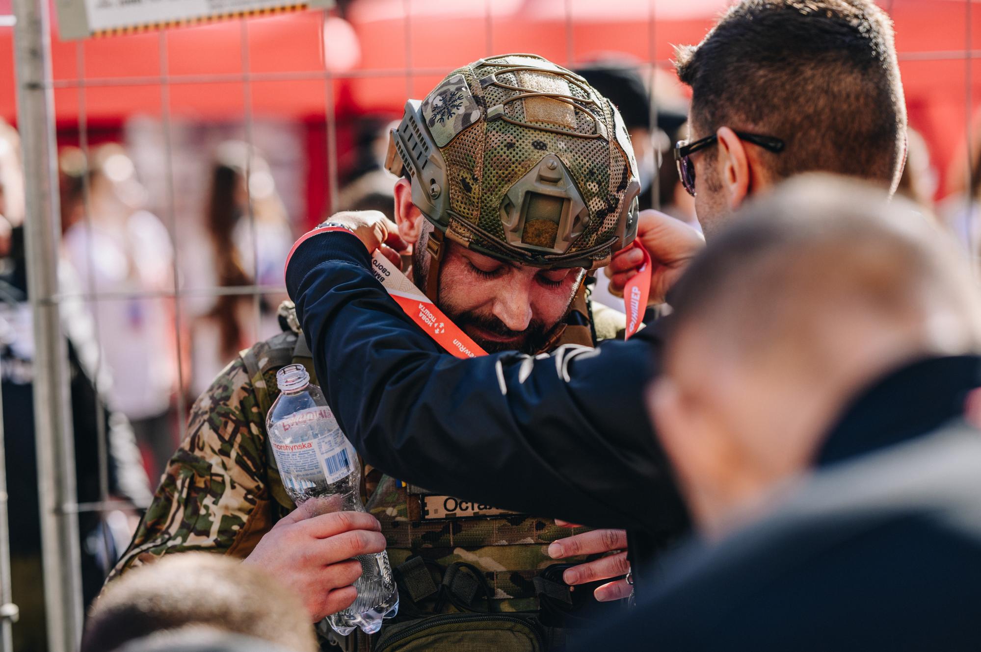 Ветеран АТО пробіг напівмарафон у військовій амуніції вагою понад 30 кг (фото)